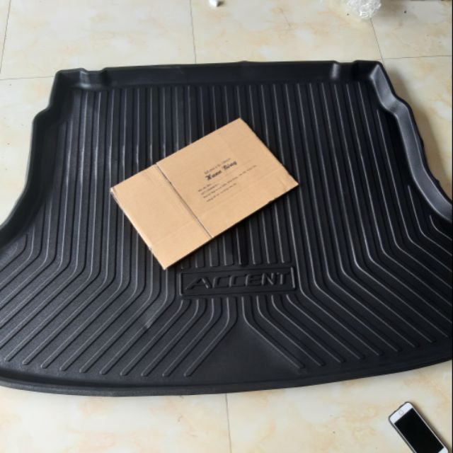 Lót cốp nhựa dẻo xe accent 2019
