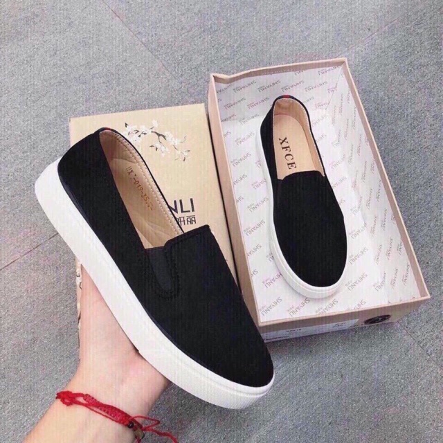 Giày slipon đế dày trơn