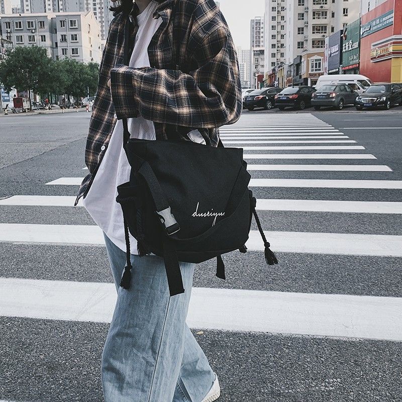 Túi đeo chéo ulzzang