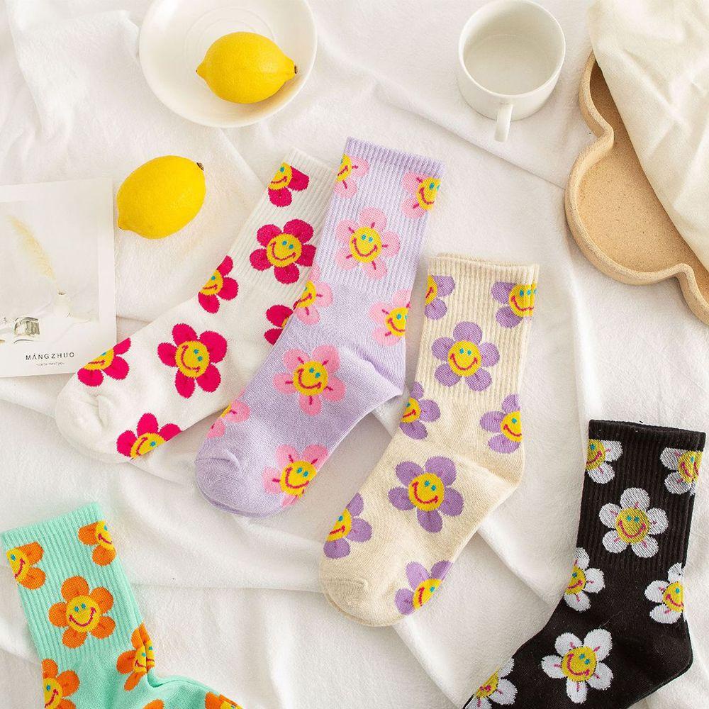 Qqmall Vớ Cotton Cổ Vừa Thoáng Khí Thoải Mái Thiết Kế Hoạt Hình Ngọt Ngào Phong Cách Hàn Quốc Cho Nữ