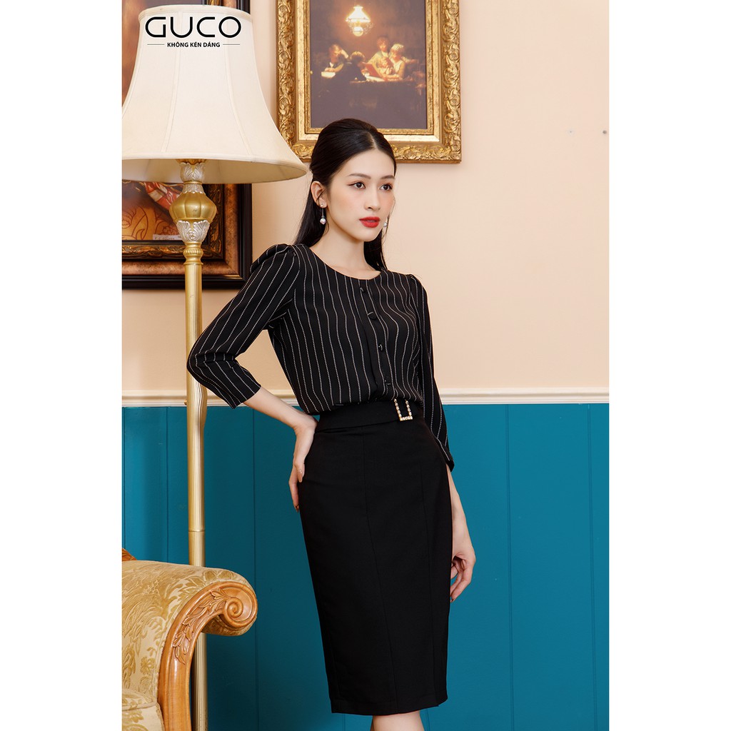 [Mã LT50 giảm 50k đơn 250k] GUCO - Áo sơ mi nữ họa tiết sọc cổ tròn tay dài A207