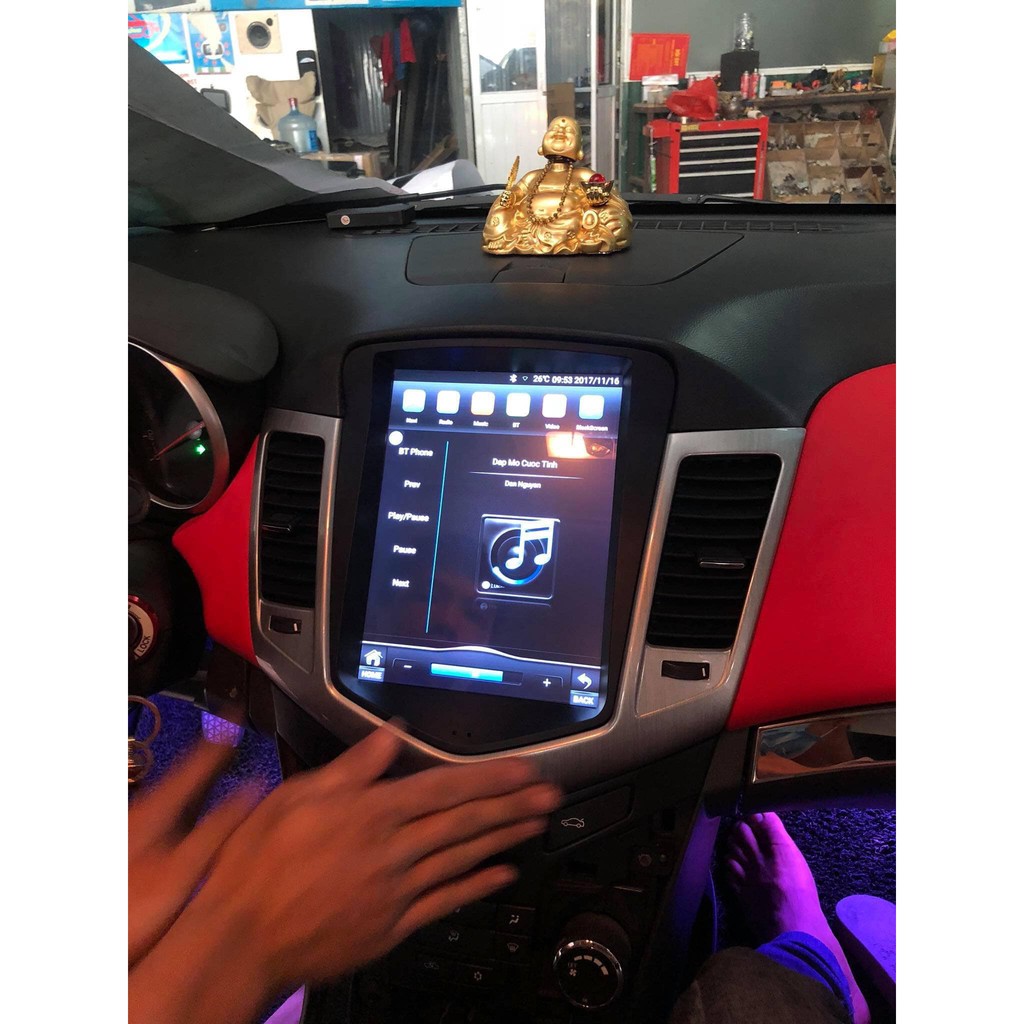 Màn Tesla cho xe Cruze, Lacetti bnar Wifi