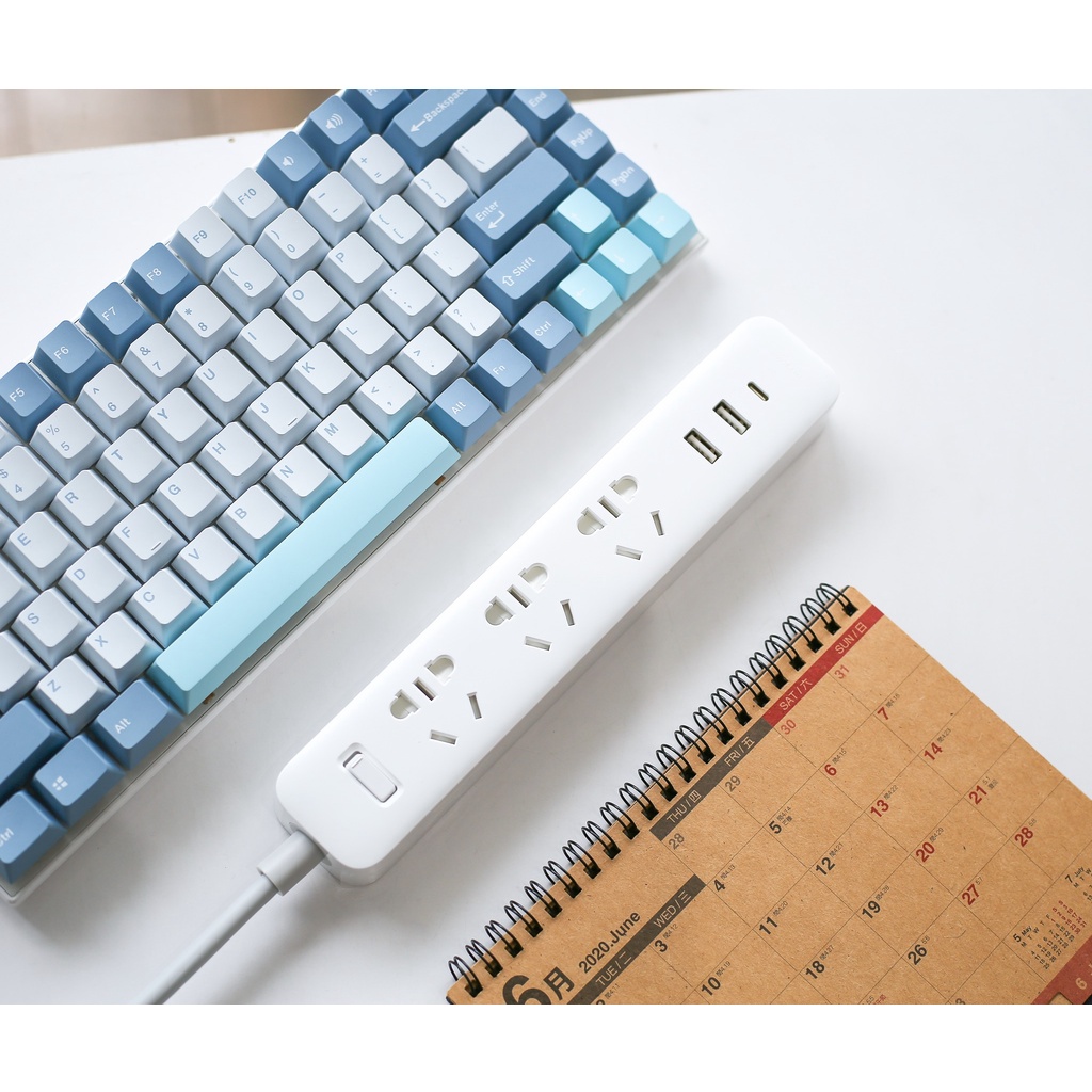 Ổ cắm điện tích hợp sạc nhanh 20W 2A1C Xiaomi XMCXB05QM, 2500W MAX, 10A MAX, 250V