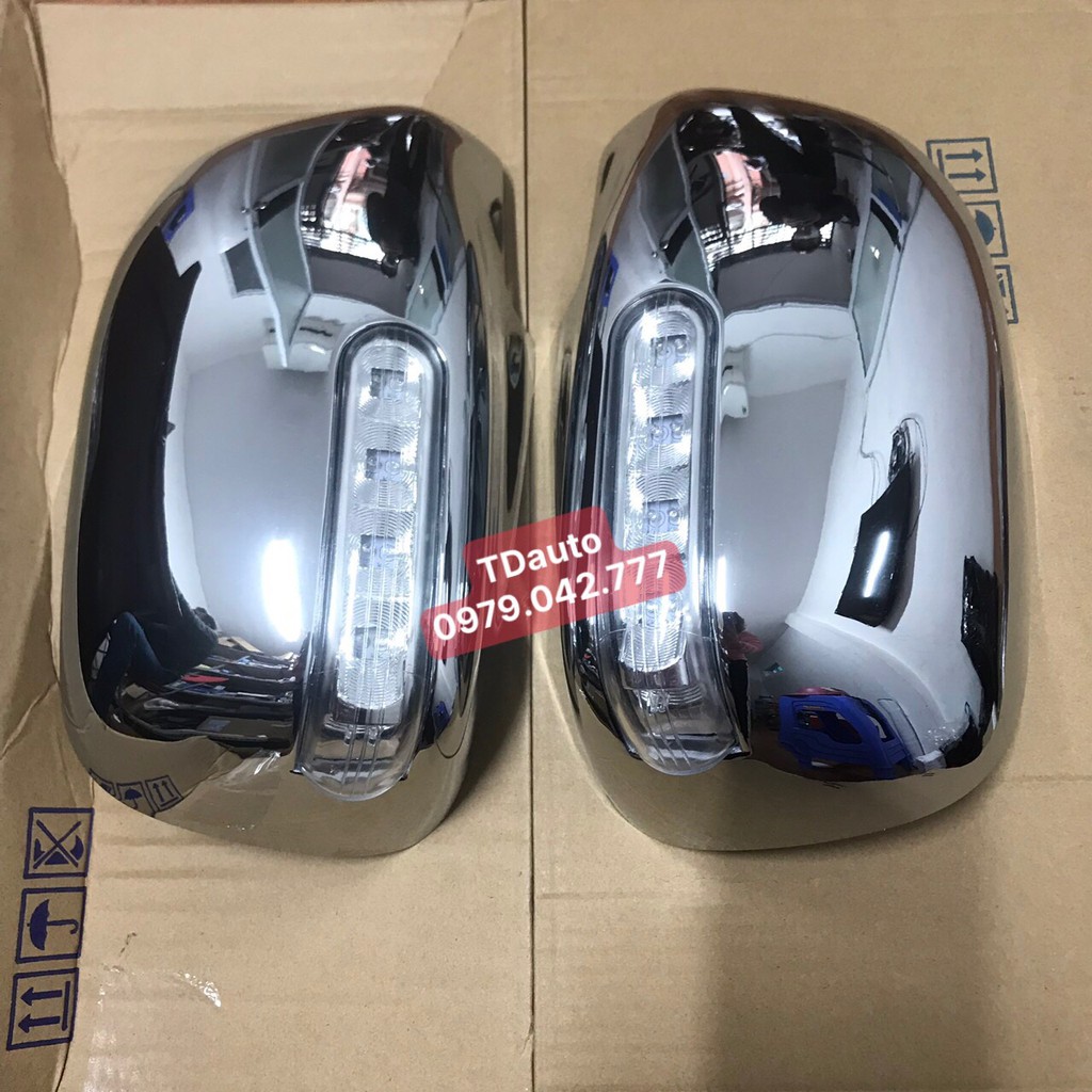 ỐP GƯƠNG TOYOTA INNOVA 2009-2012