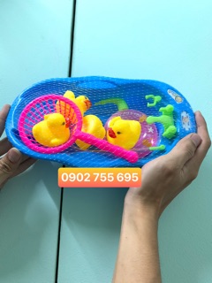 Đồ chơi cho bé trai và bé gái