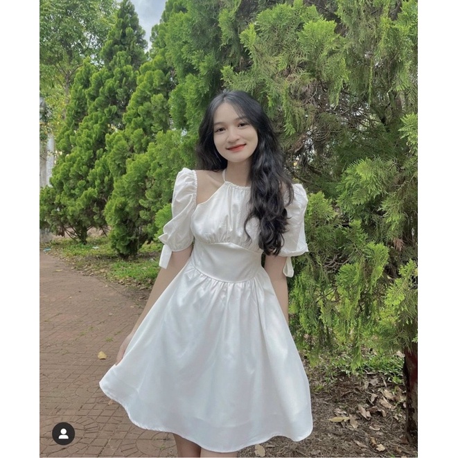 ĐẦM CỔ YẾM TAY PHỒNG RỚT VAI