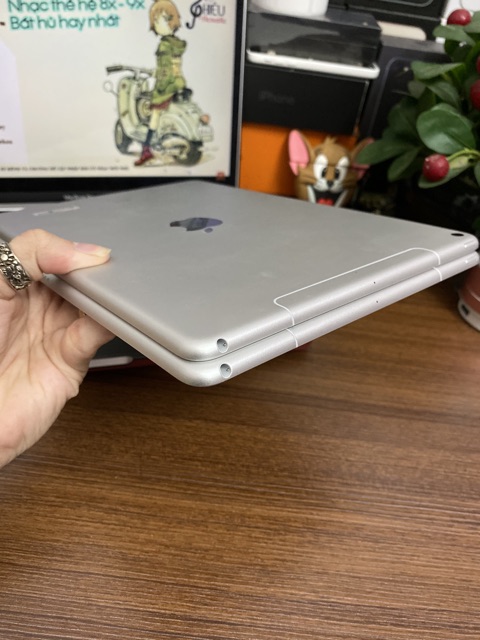 Máy tính bảng ipad Air 3 2019 10.5” bản 4g+wifi sẵn hàng tại Smobile