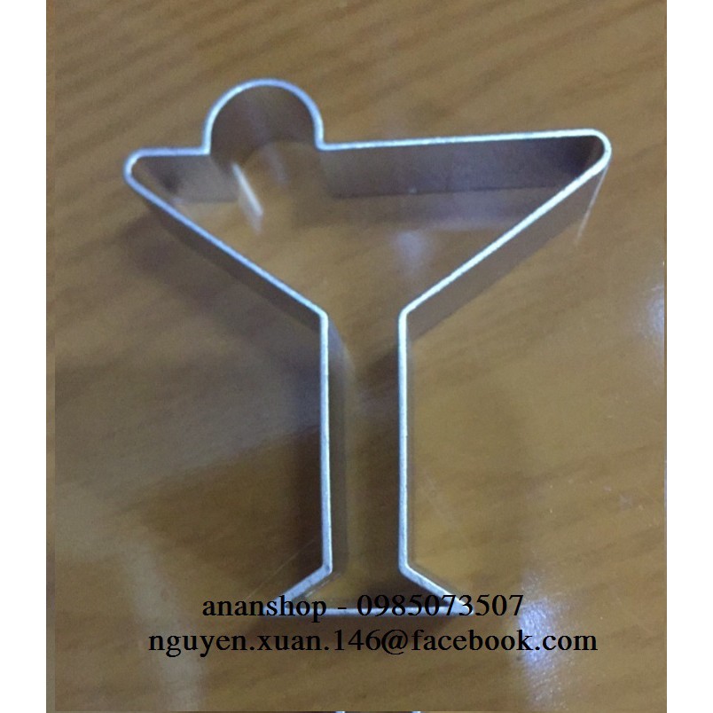 Nhấn nhôm hình chiếc ly phép thuật