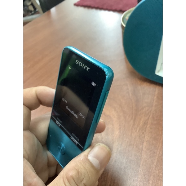 Máy mp3 Sony NW-S315 kèm dock loa
