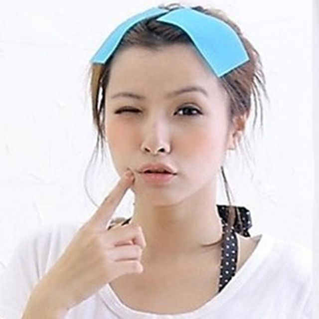 Dán  mái  nơ pha lê