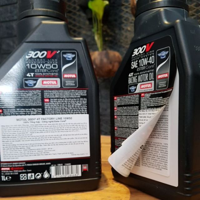 Nhớt motul 300V 10w40 tem 3 lớp, nhớt motul 300v2 10w50 thêm sự lựa chọn phù hợp với mọi loại xe