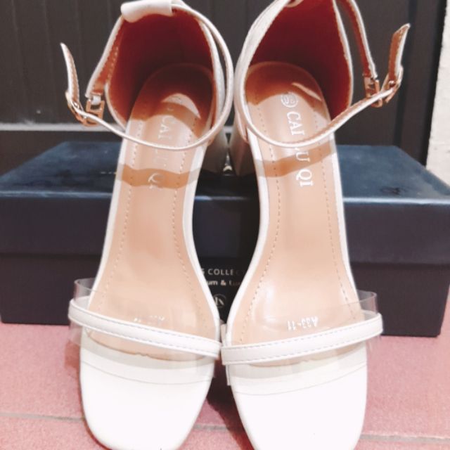 Thanh lý sandal size 36,5. Chân 36, 37 đi vừa ạ