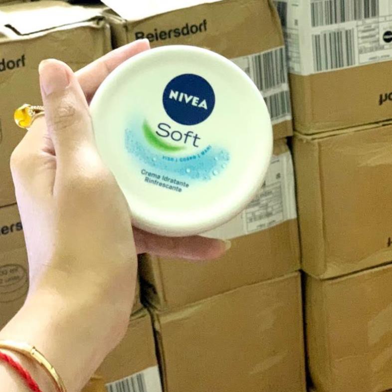 Kem dưỡng ẩm chuyên sâu Nivea Soft của Đức 200ml