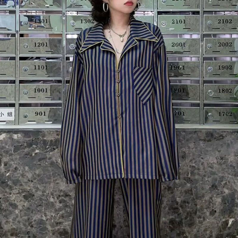 Bộ Đồ Ngủ Tay Dài In Họa Tiết Kẻ Sọc Phong Cách Mới Dành Cho Nữ