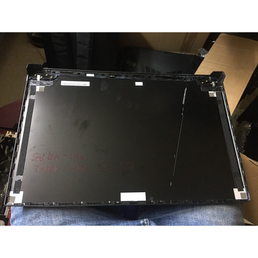 VỎ MSI-GF75  THÁO MÁY.