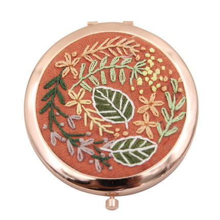 Gương Trang Điểm Họa Tiết Kiểu Thêu Đẹp Mắt