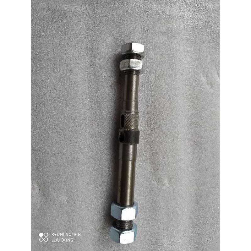 Trục để chế bánh xe cân bằng thành 2 trục