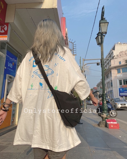 Tee “love club” trắng oversize