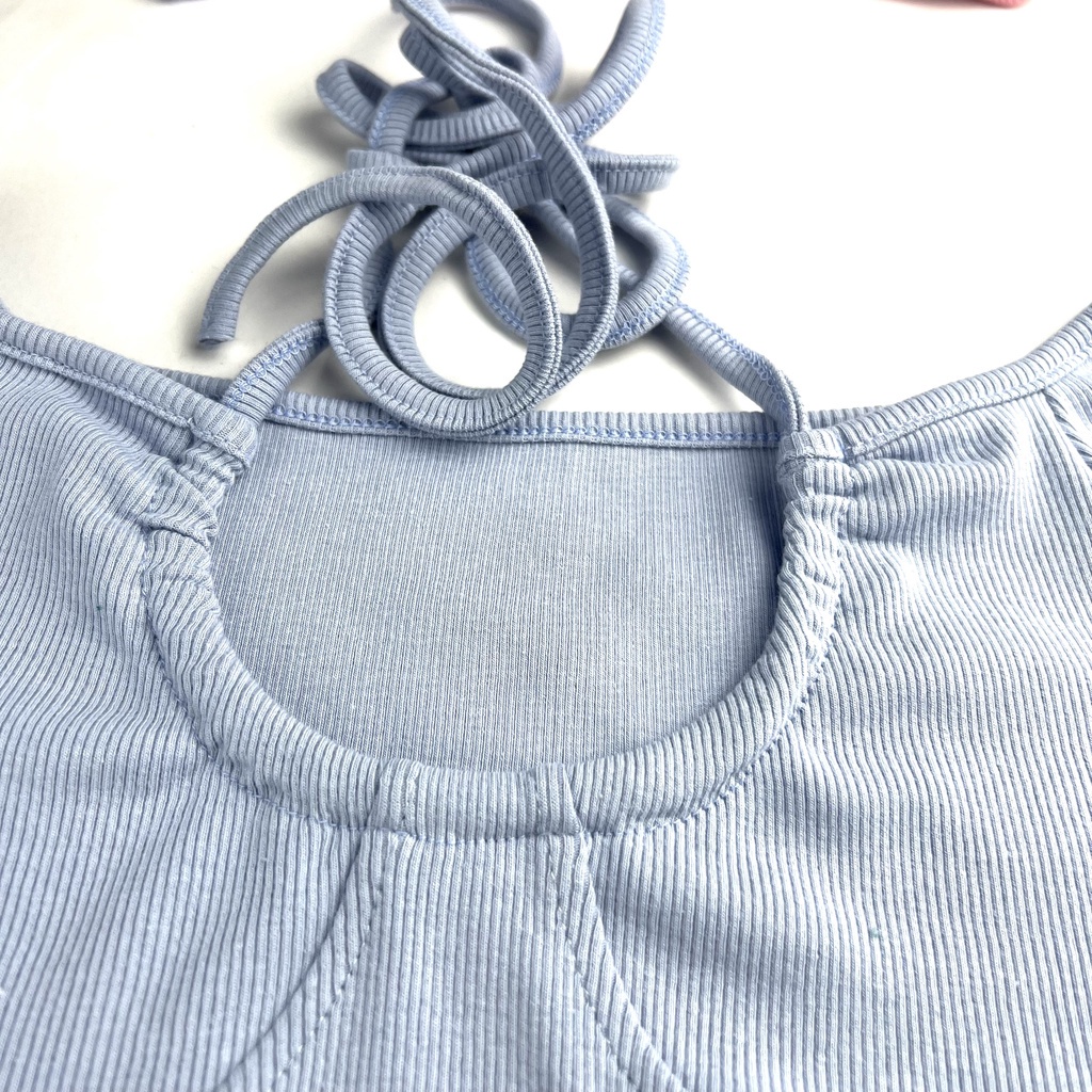 Áo trễ vai tay dài nữ kiểu dáng croptop ôm body khoe xương quai xanh chất thun gân co dãn - AO0151