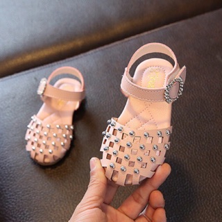 Sandal bé gái - chat trc khi đặt hàng