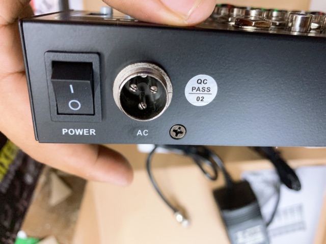 Bộ thu âm Mixer F7 bảo hành 6 tháng