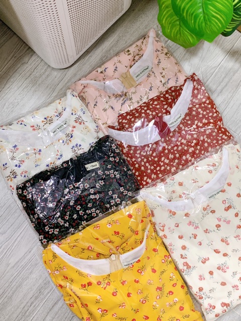 Đầm maxi hoa tay dài cổ tròn xinh hơn hoa | BigBuy360 - bigbuy360.vn