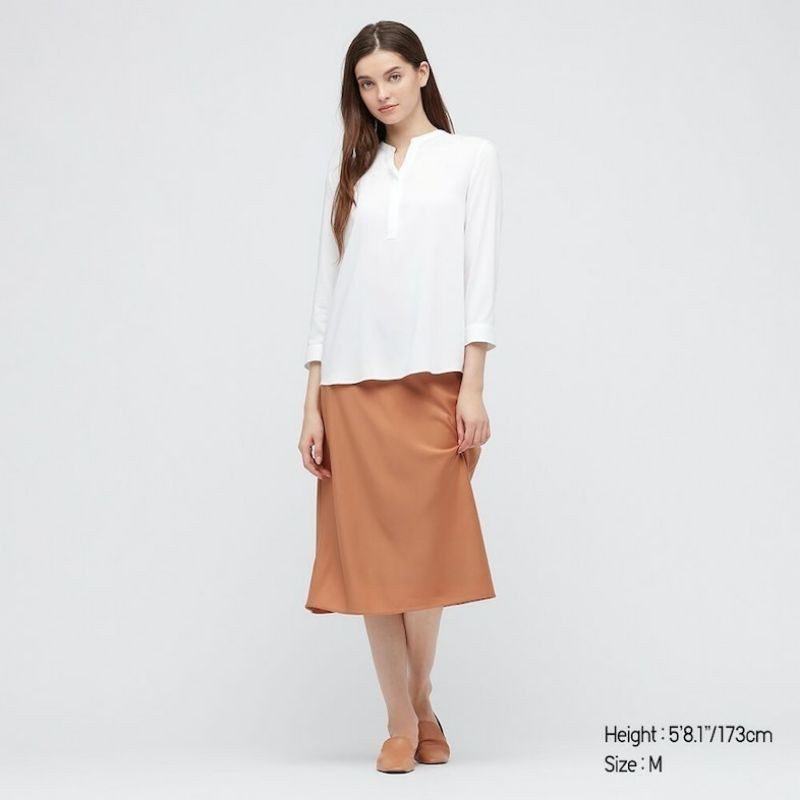 Áo Sơ Mi Uniqlo Cổ Chữ V