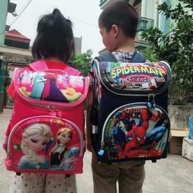 Ba lô chống gù cho bé.