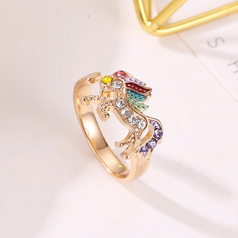 Nhẫn hở hình ngựa một sừng thiết kế tinh xảo