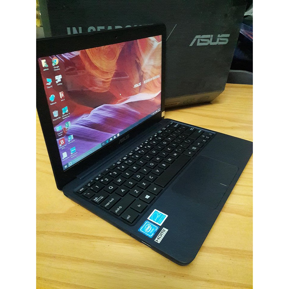 LAPTOP MINI ASUS E200H -Fullbox-  bảo hành hãng 1/2019