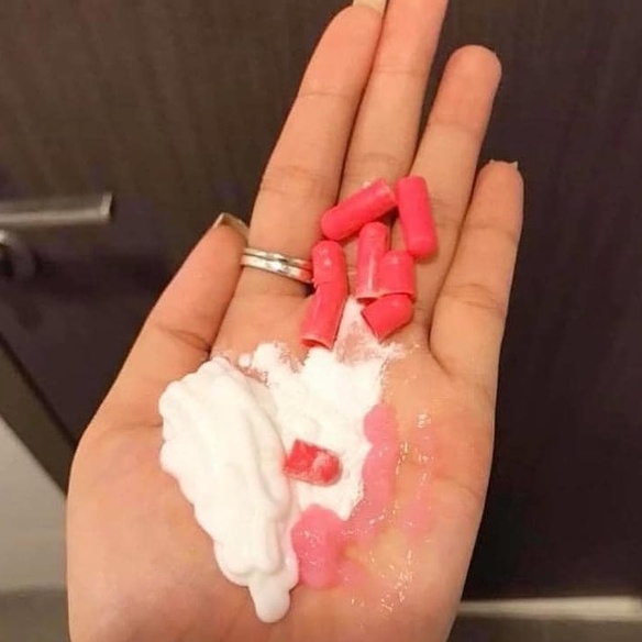 Combo dưỡng trắng da toàn thân - Vaseline 50x và muối tắm bò Spa Milk Salt Thái Lan