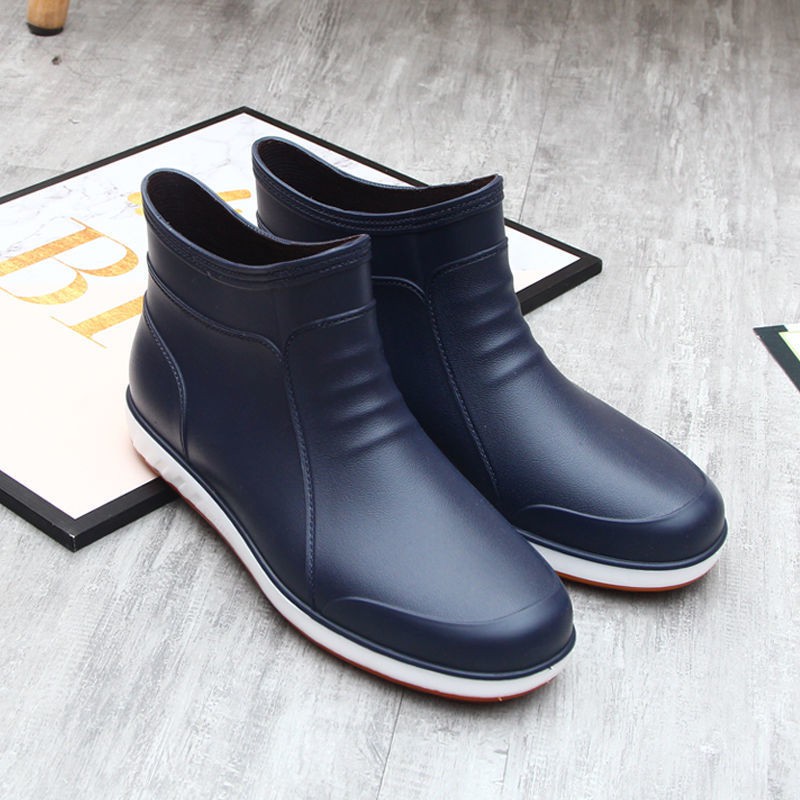 Stylish anti-slip rubber rain boots for men