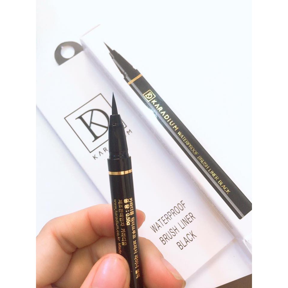 Bút kẻ mắt Karadium Waterproof Brush Liner Black