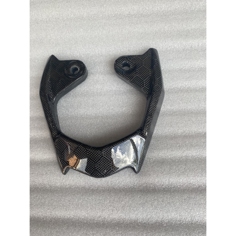 Cảng sau Satria Raider fi chính hãng ốp Carbon Fiber