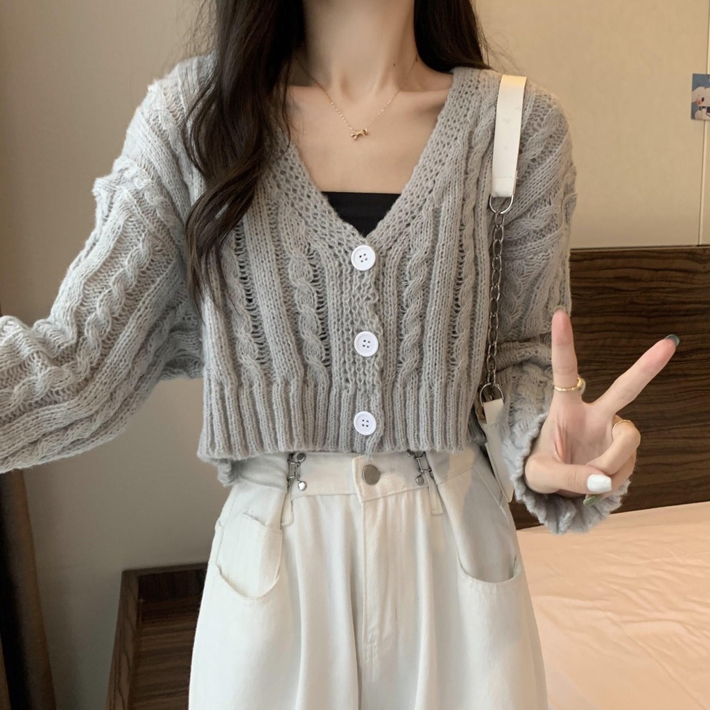 Áo Khoác Len Xoắn Cổ Tim Nút Tay Dài | Smide Clothing