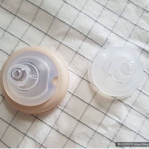 Moyuum/ Tovi - núm ti thay thế bình sữa nội địa Hàn Quốc