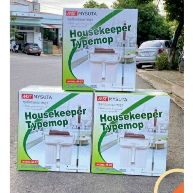 Bộ lau nhà vắt thẳng loại lớn.
