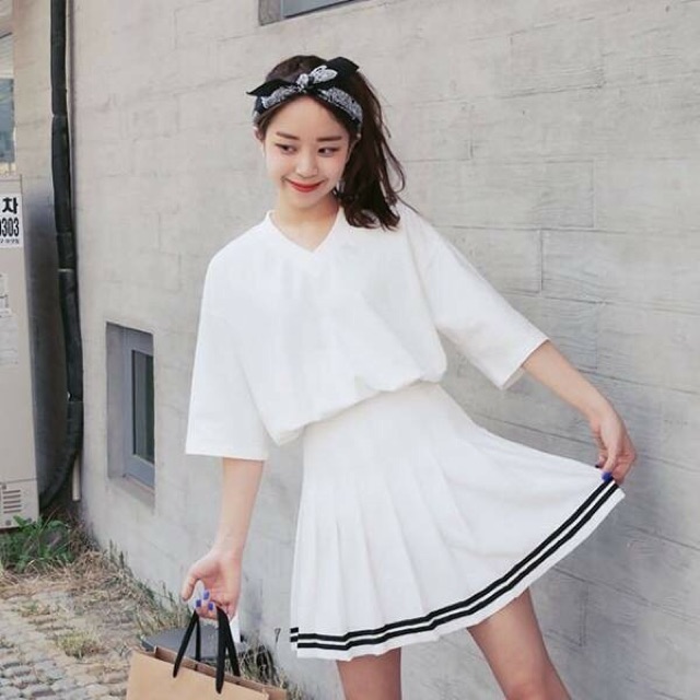 Chân váy tennis viền sọc, kèm hình thật ảnh sàn | BigBuy360 - bigbuy360.vn