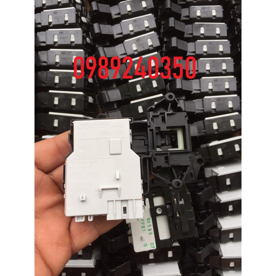 Công Tắc Khóa Cửa Máy Giặt LG Cửa Ngang 4 Chân