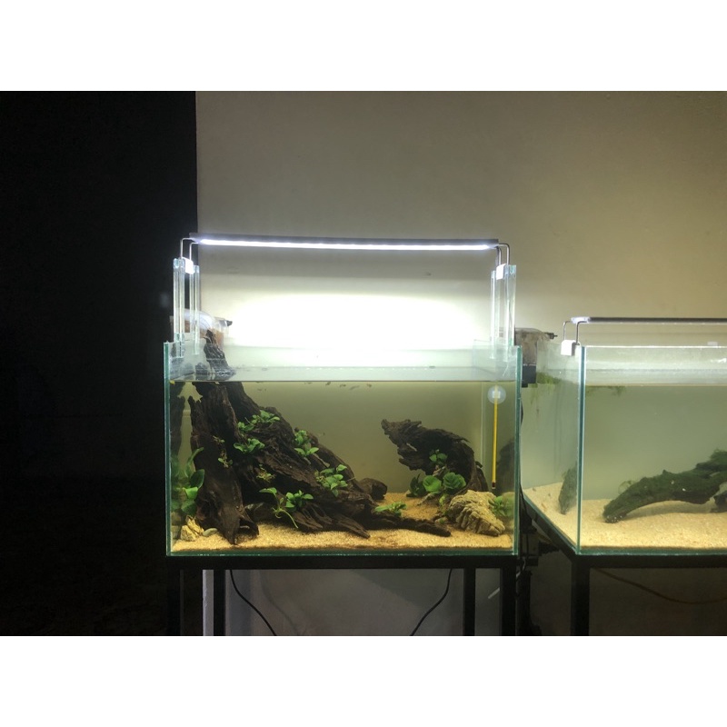 Gác Nâng Cao Đèn Bể Cá Thuỷ Sinh Bằng Kính Cho Bể Dày Từ 4li Đến 5li