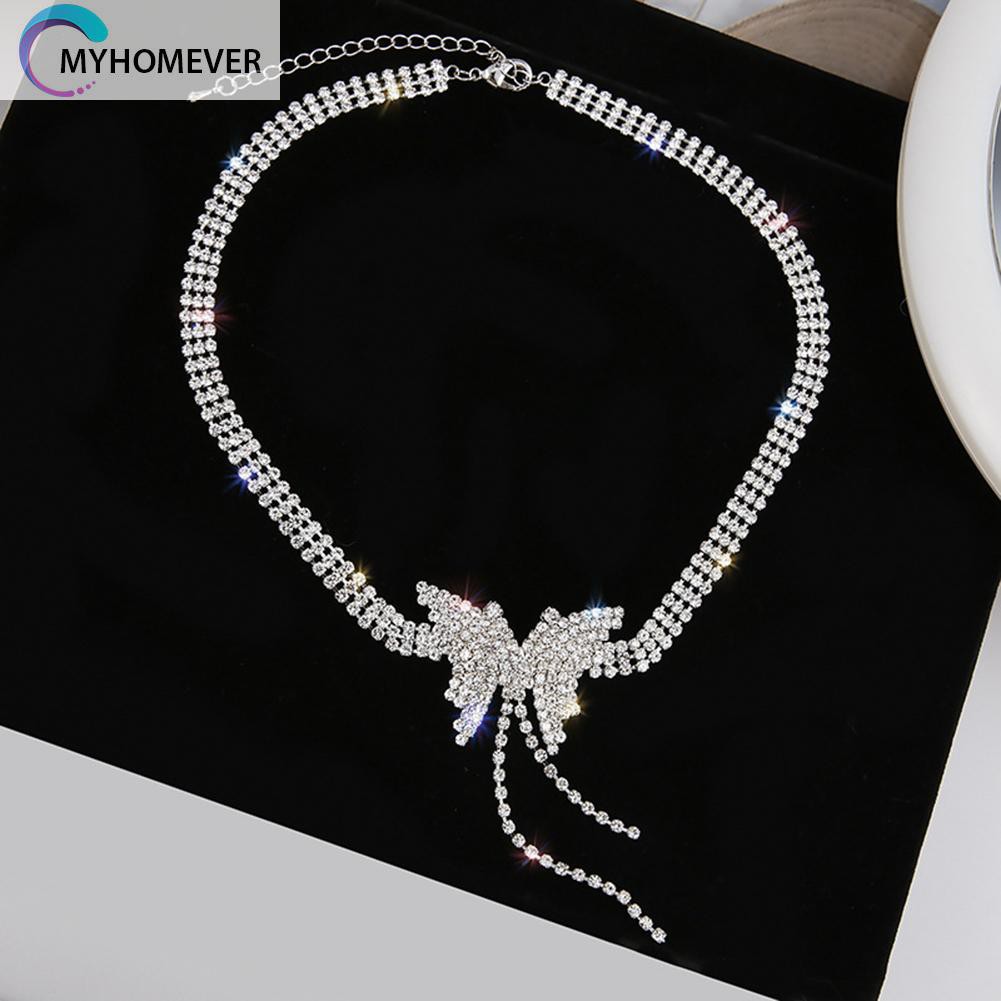 Vòng cổ choker mặt hình bướm đính kim cương giả dạng tua rua thanh lịch