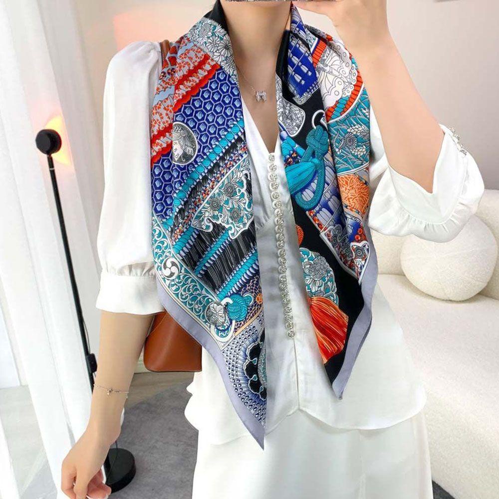 Khăn Choàng Cổ Vải Lụa Mềm Họa Tiết Kẻ Sọc Màu Ngà Phong Cách Retro Dễ Phối Đồ Thời Trang Cho Nữ