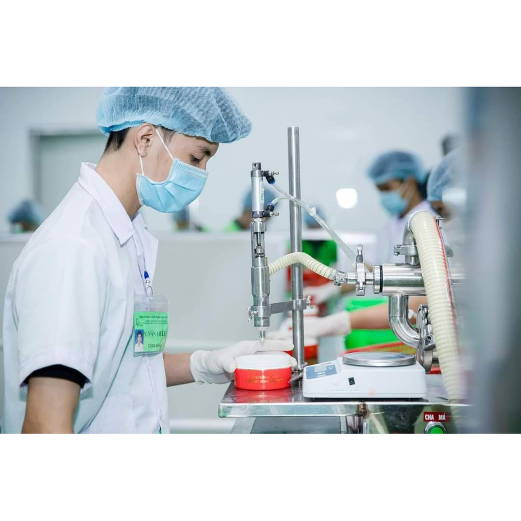 Dưỡng Body Đỏ Bảo Ngọc Lan Chính Hãng