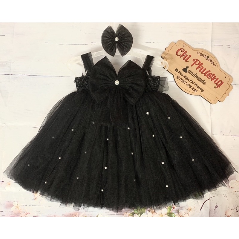 Đầm tutu công chúa cho bé màu đen huyền bí.