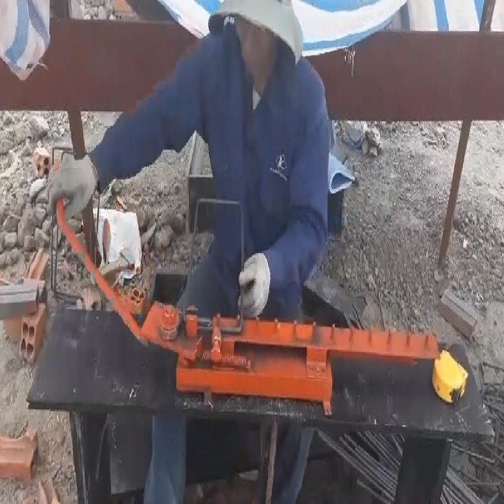 VAM UỐN ĐAI XÂY DỰNG