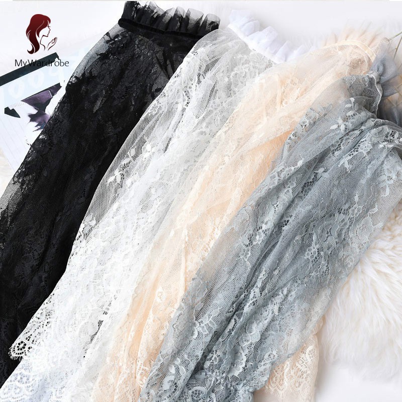 Áo kiểu dài tay phối ren hoa cho nữ | BigBuy360 - bigbuy360.vn