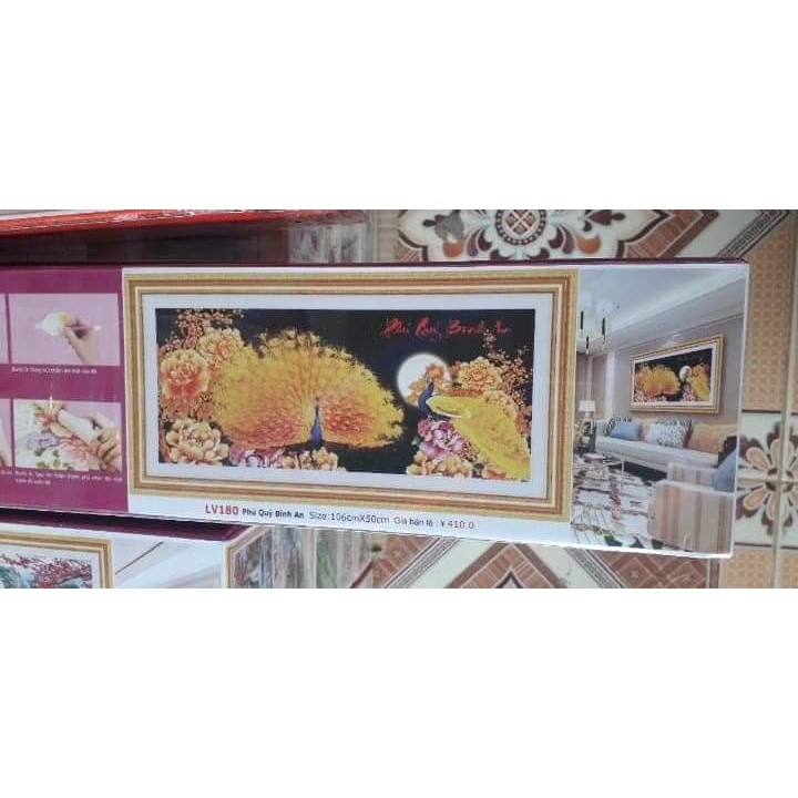 Tranh đính đá chim công phú quý bình an KT:106x50cm. Tranh gắn đá chưa gắn.