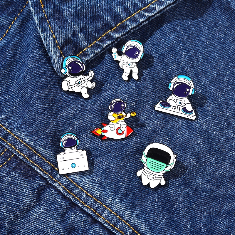 Ghim Cài Áo Hình Phi Hành Gia/Mặt Nạ/Cà Phê/Túi Xách/Giày/Túi Xách Độc Đáo Xinh Xắn