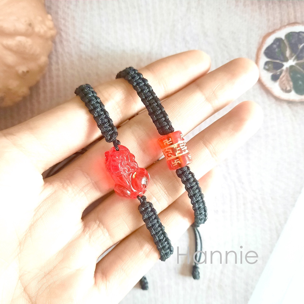 Vòng tay tỳ hưu đỏ may mắn đeo tay nam nữ handmade đơn giản