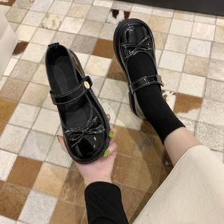 Giày búp bê